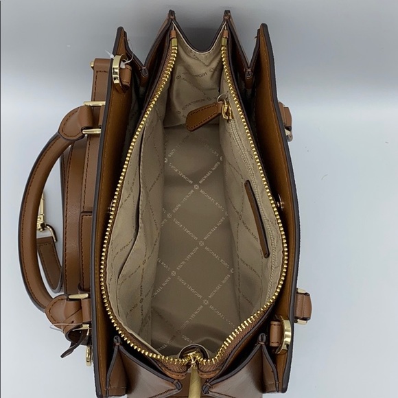 MICHAEL KORS HOPE MD MESSENGER & MD ZA CARD CASE - Picture 11 of 16